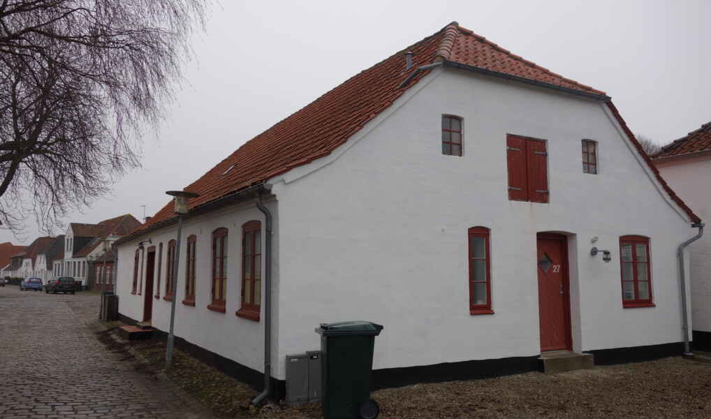 Klostergade 27 set fra gaden